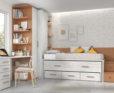 Kinderzimmer mit ausziehbarem Bett mit Treppe und 3 Schubladen, Eckschrank und Schreibtisch mit Schubladen