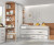 Kinderzimmer mit ausziehbarem Bett mit Treppe und 3 Schubladen, Eckschrank und Schreibtisch mit Schubladen